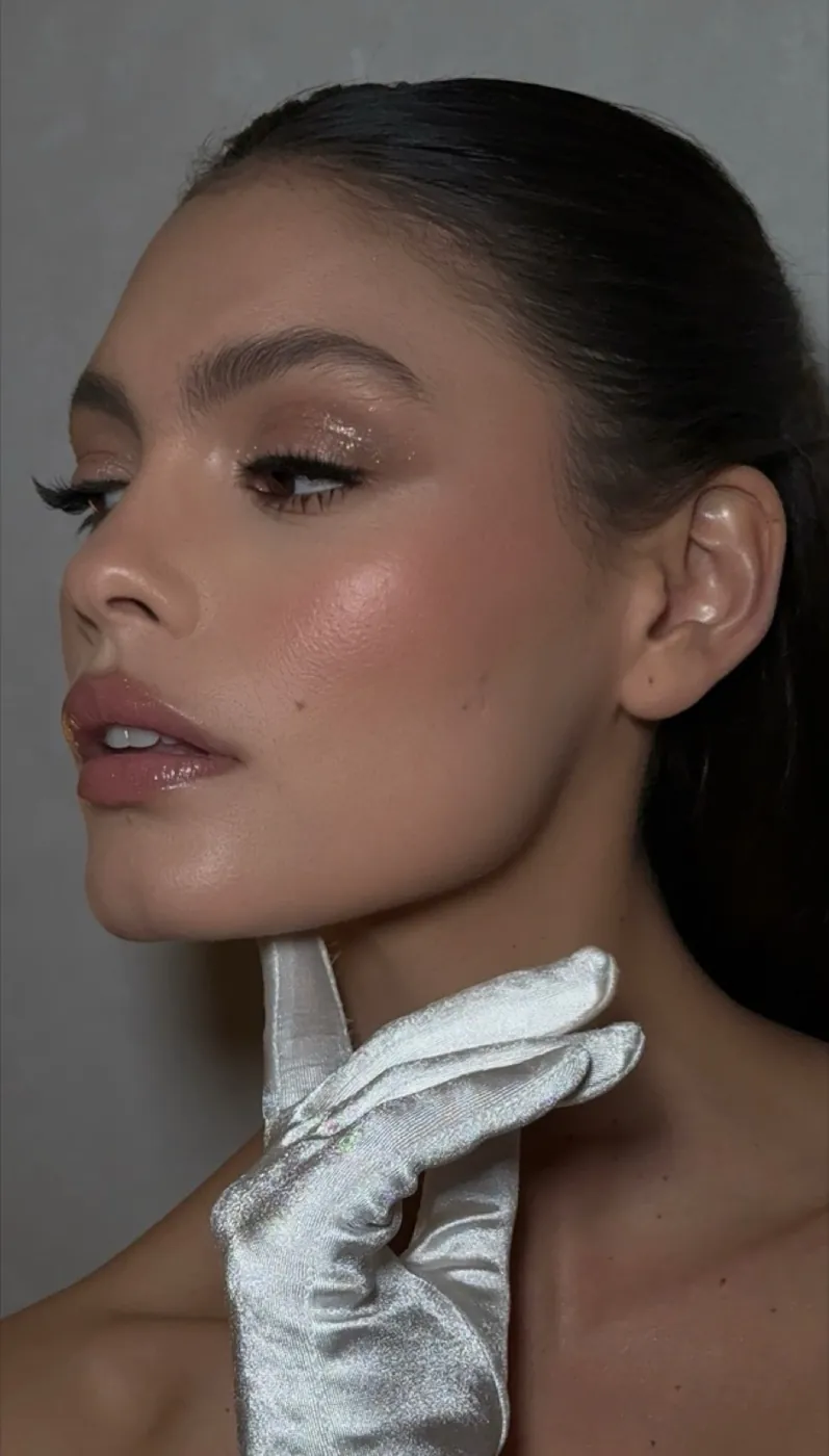 Close-up beauty portrait with white gloves